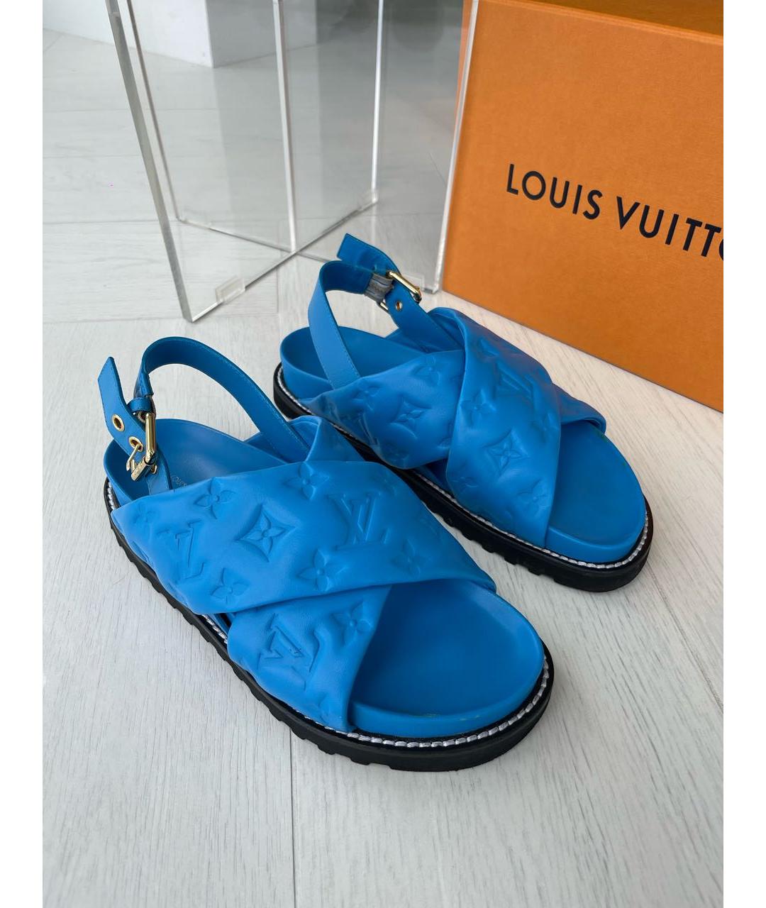 LOUIS VUITTON PRE-OWNED Голубые кожаные сандалии, фото 5
