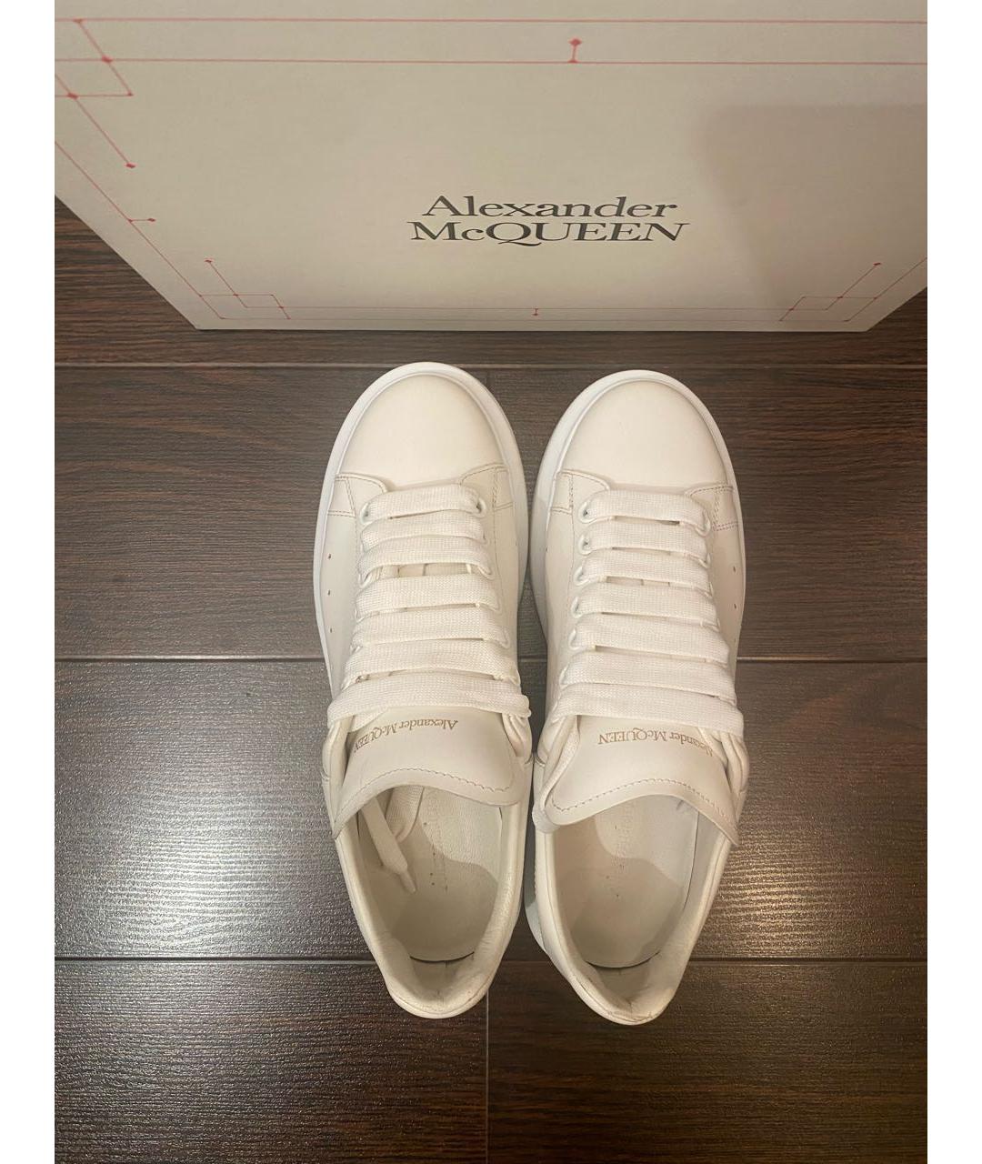 ALEXANDER MCQUEEN Белые кожаные кроссовки, фото 3