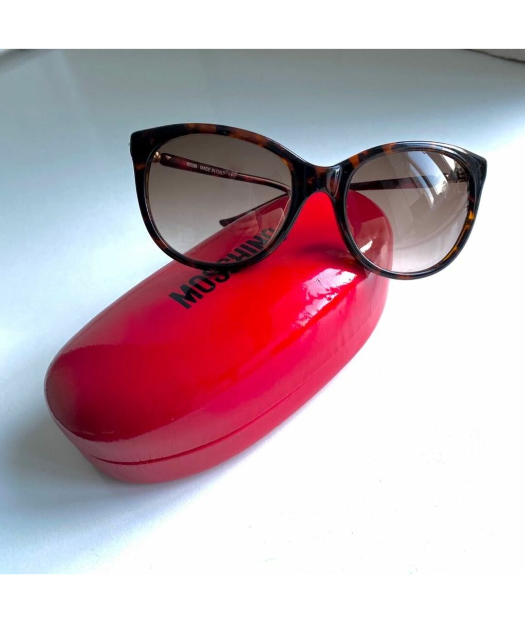 MOSCHINO Коричневые пластиковые солнцезащитные очки, фото 4