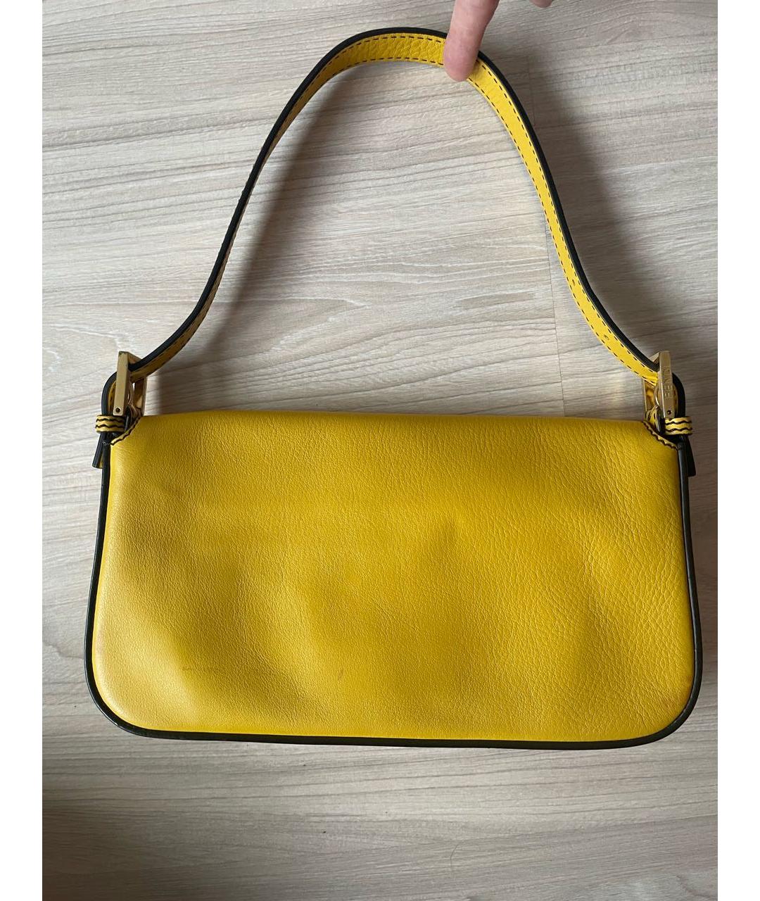 FENDI Желтая кожаная сумка через плечо, фото 2