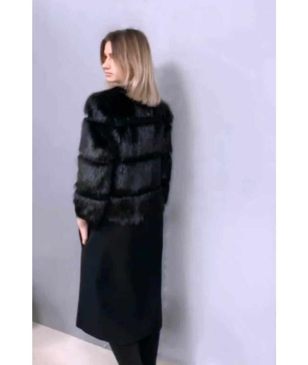 ANNA MOLINARI Черное меховое пальто, фото 4