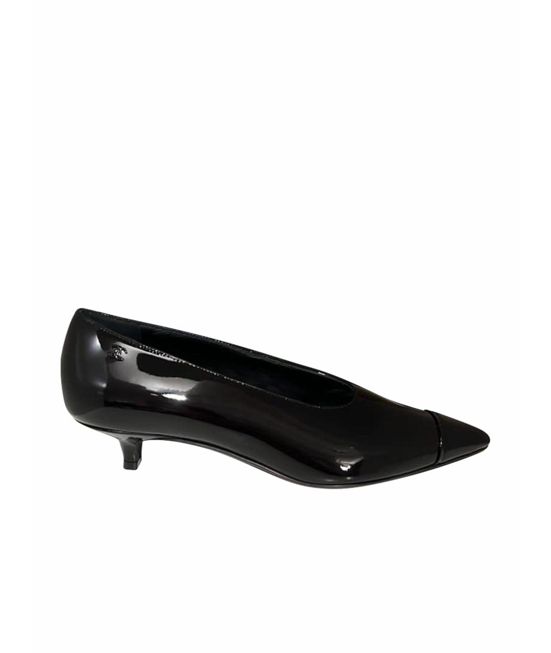 CHANEL PRE-OWNED Черные лодочки на низком каблуке из лакированной кожи, фото 1