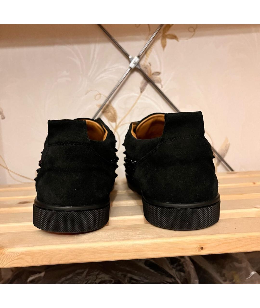 CHRISTIAN LOUBOUTIN Черные замшевые низкие кроссовки / кеды, фото 4