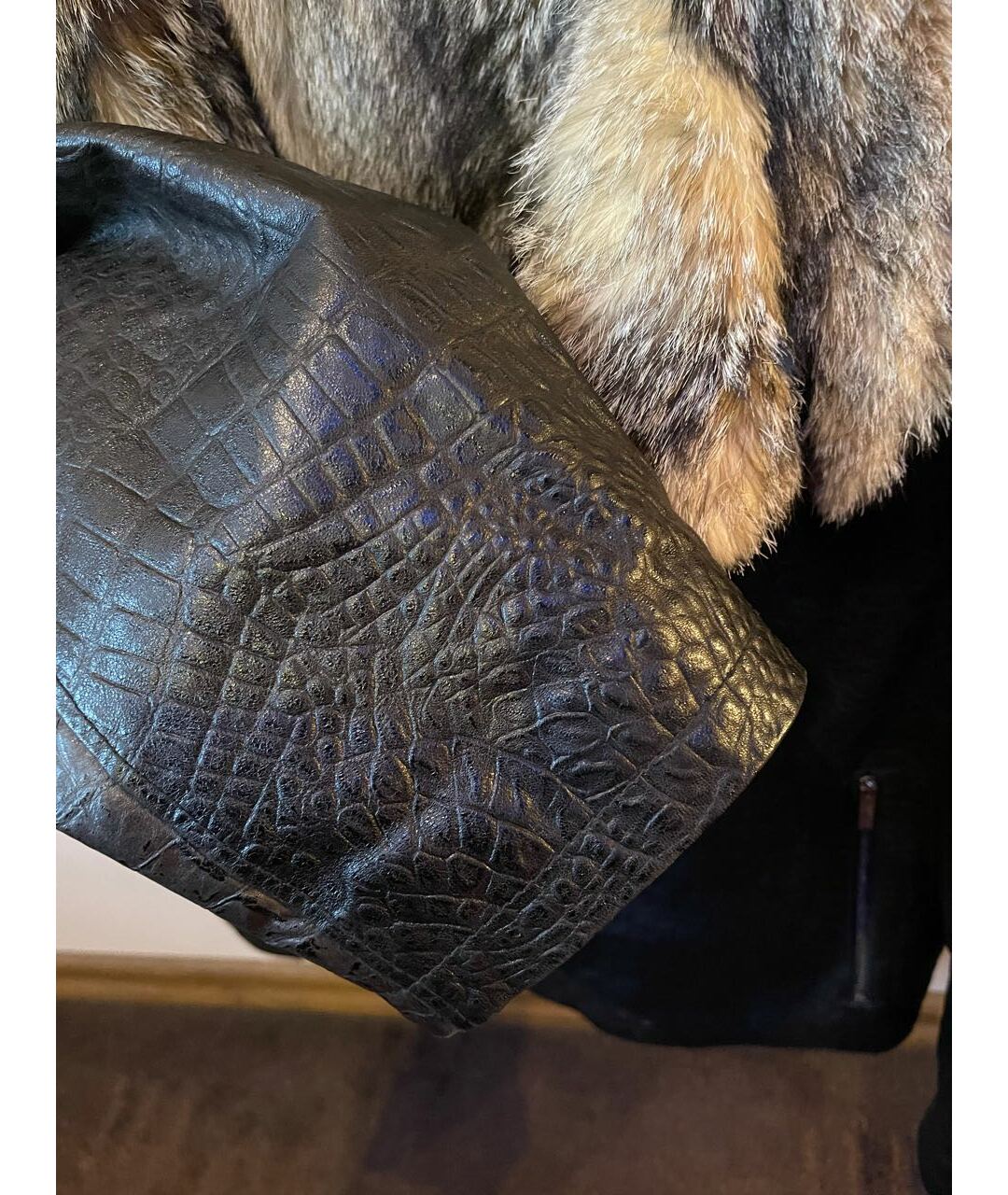 ARMANI COLLEZIONI Черная кожаная дубленка/шуба, фото 4