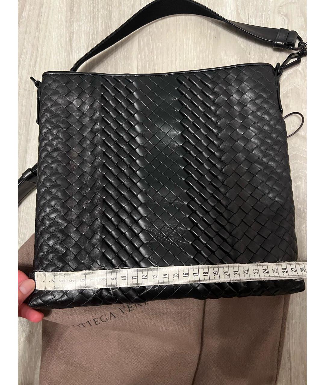 BOTTEGA VENETA Черная кожаная сумка на плечо, фото 6