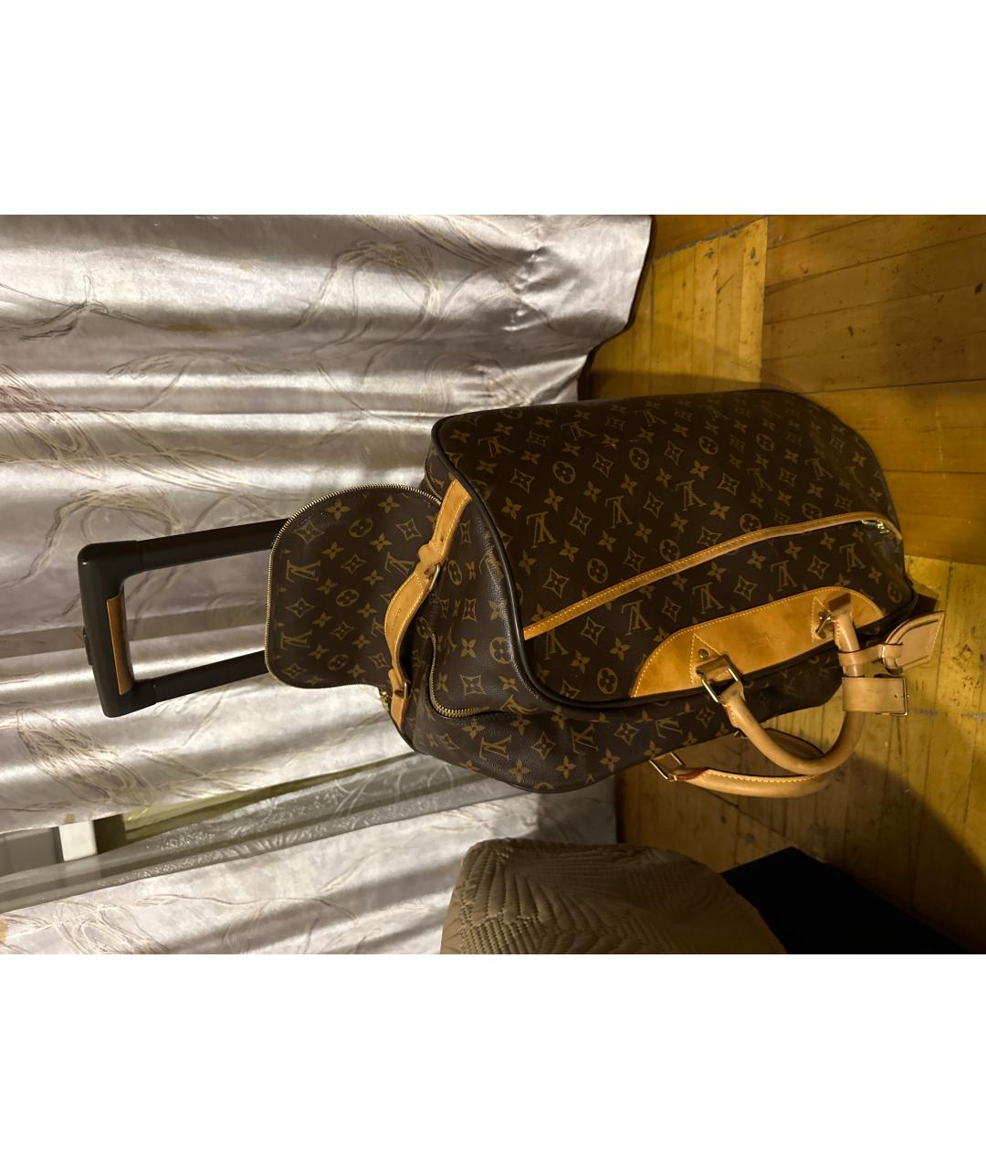 LOUIS VUITTON Коричневый кожаный чемодан, фото 2