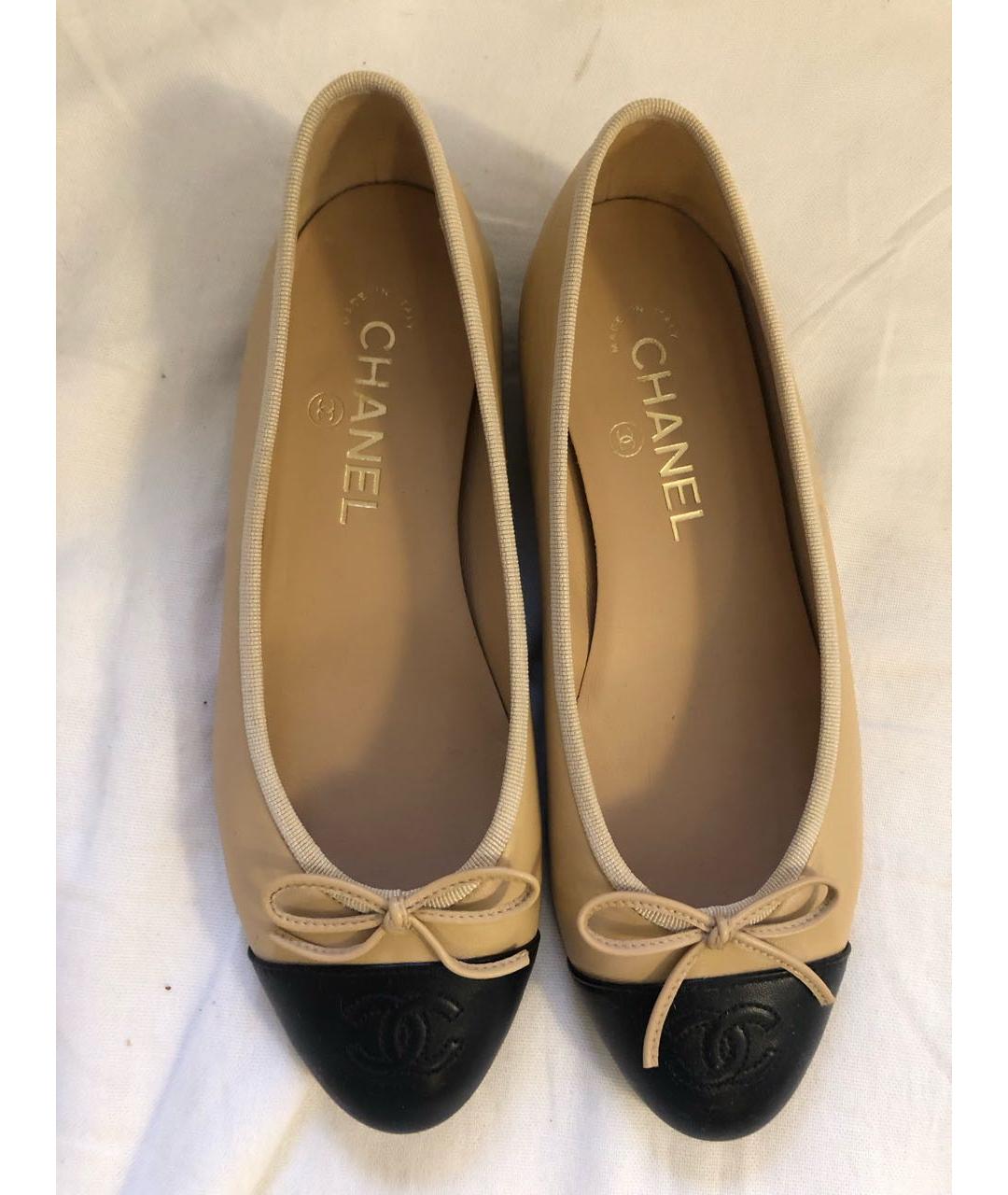 CHANEL Бежевые кожаные балетки, фото 2