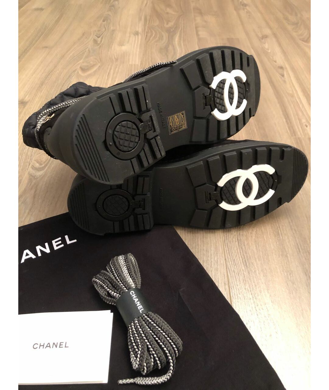 CHANEL PRE-OWNED Черные замшевые ботинки, фото 6
