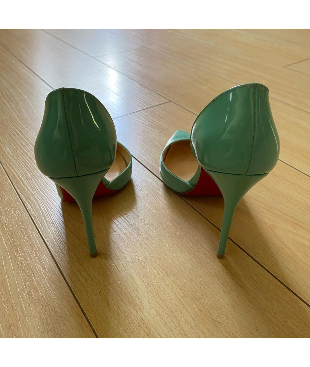 Christian louboutin green pumps hotsell