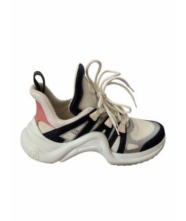 LOUIS VUITTON Кроссовки