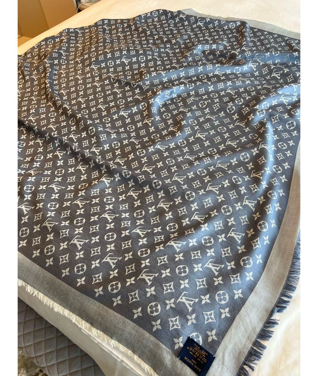 LOUIS VUITTON Голубой шелковый платок, фото 2