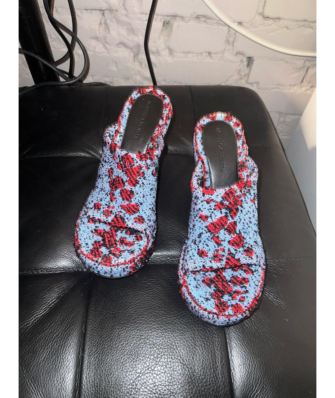 BOTTEGA VENETA Синие текстильные мюли, фото 2