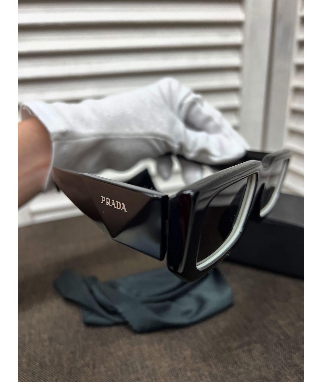 PRADA Черные пластиковые солнцезащитные очки, фото 2