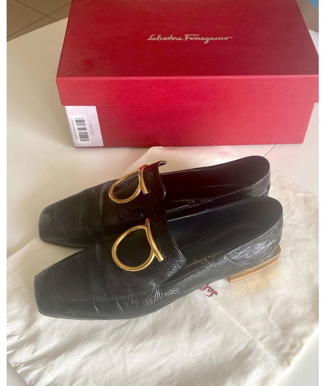 SALVATORE FERRAGAMO Черные лоферы из лакированной кожи, фото 3