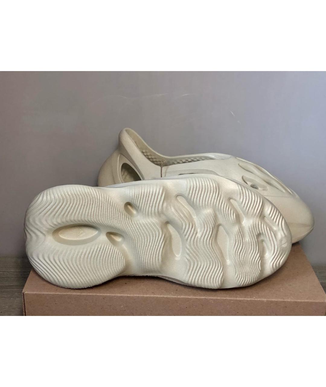 ADIDAS YEEZY Белые резиновые шлепанцы, фото 4