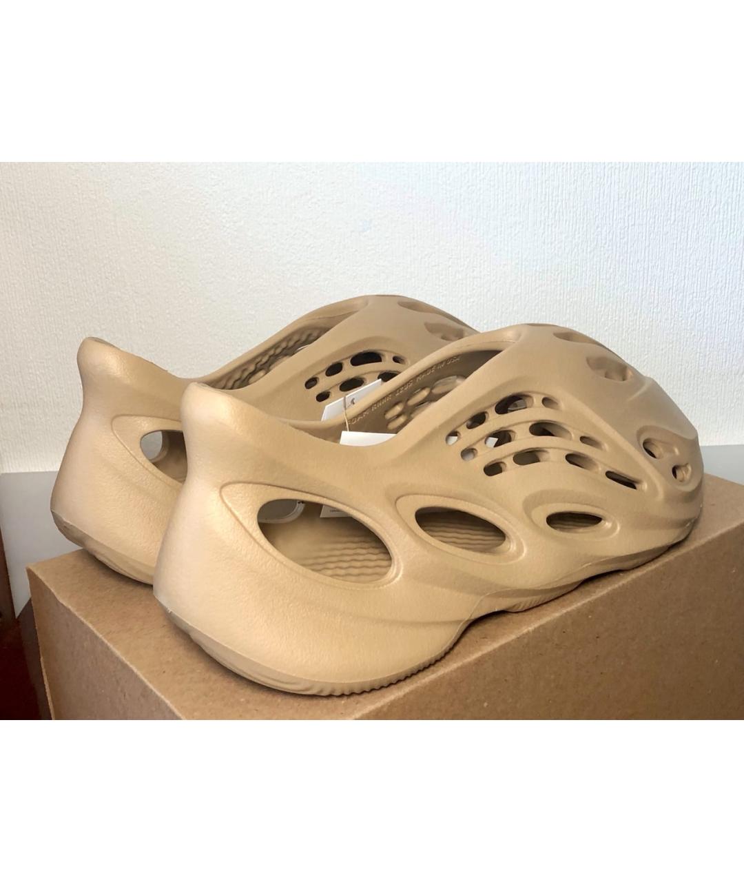 ADIDAS YEEZY Бежевые резиновые шлепанцы, фото 3