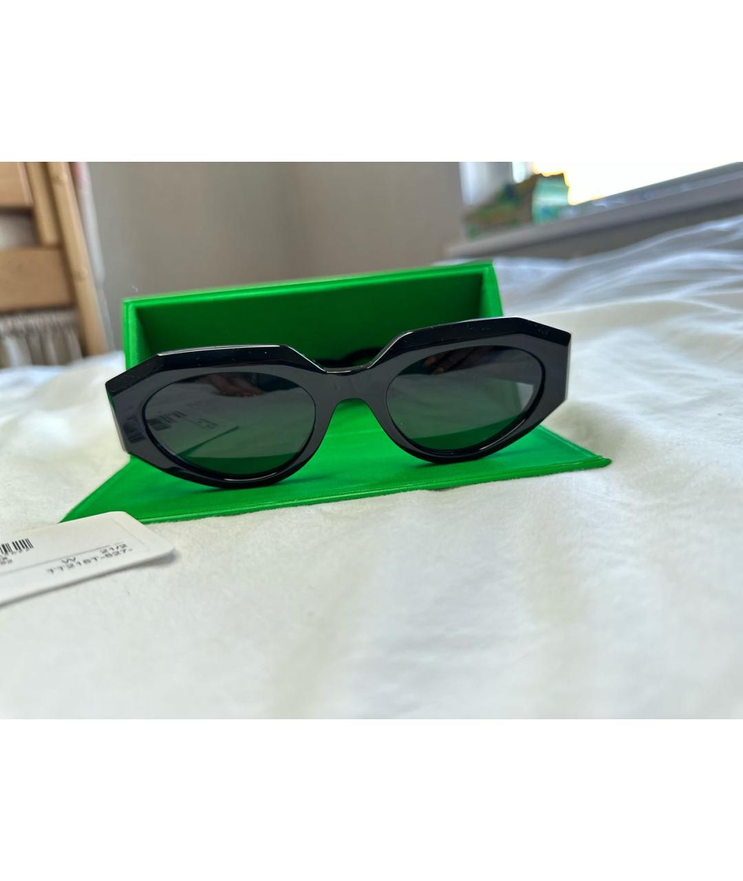 BOTTEGA VENETA Черные пластиковые солнцезащитные очки, фото 6