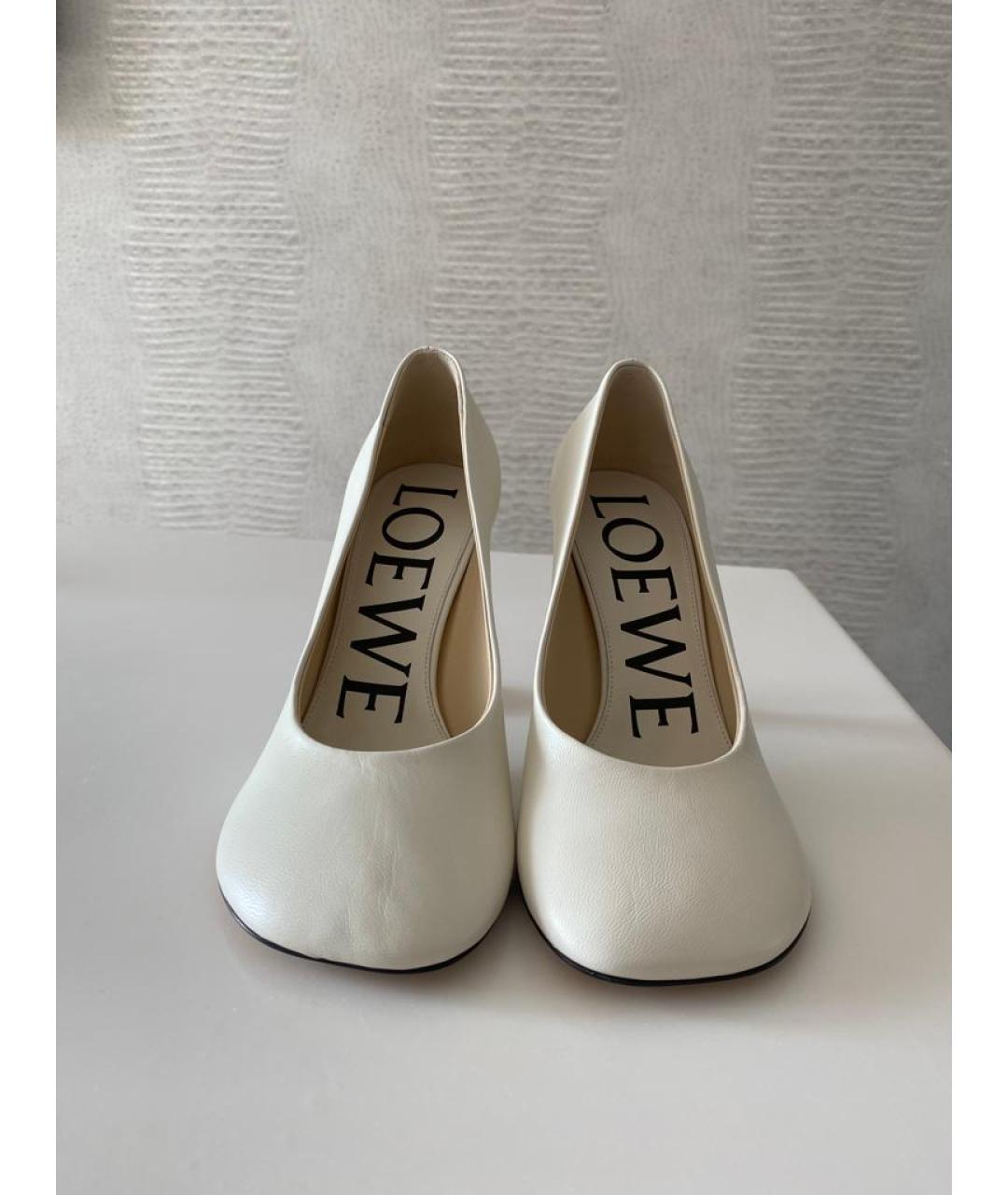 LOEWE Белые кожаные туфли, фото 2