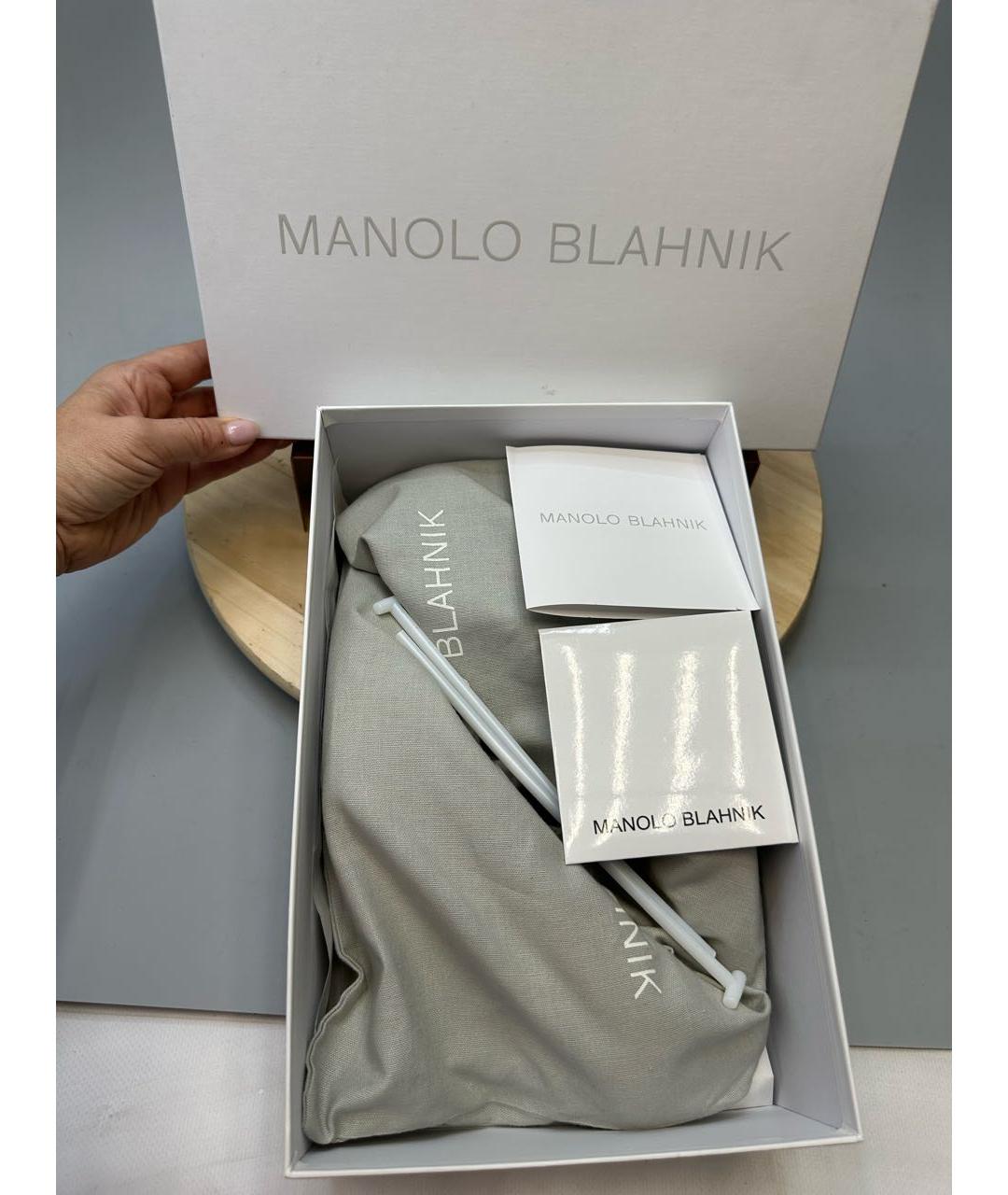 MANOLO BLAHNIK Золотые текстильные туфли, фото 6