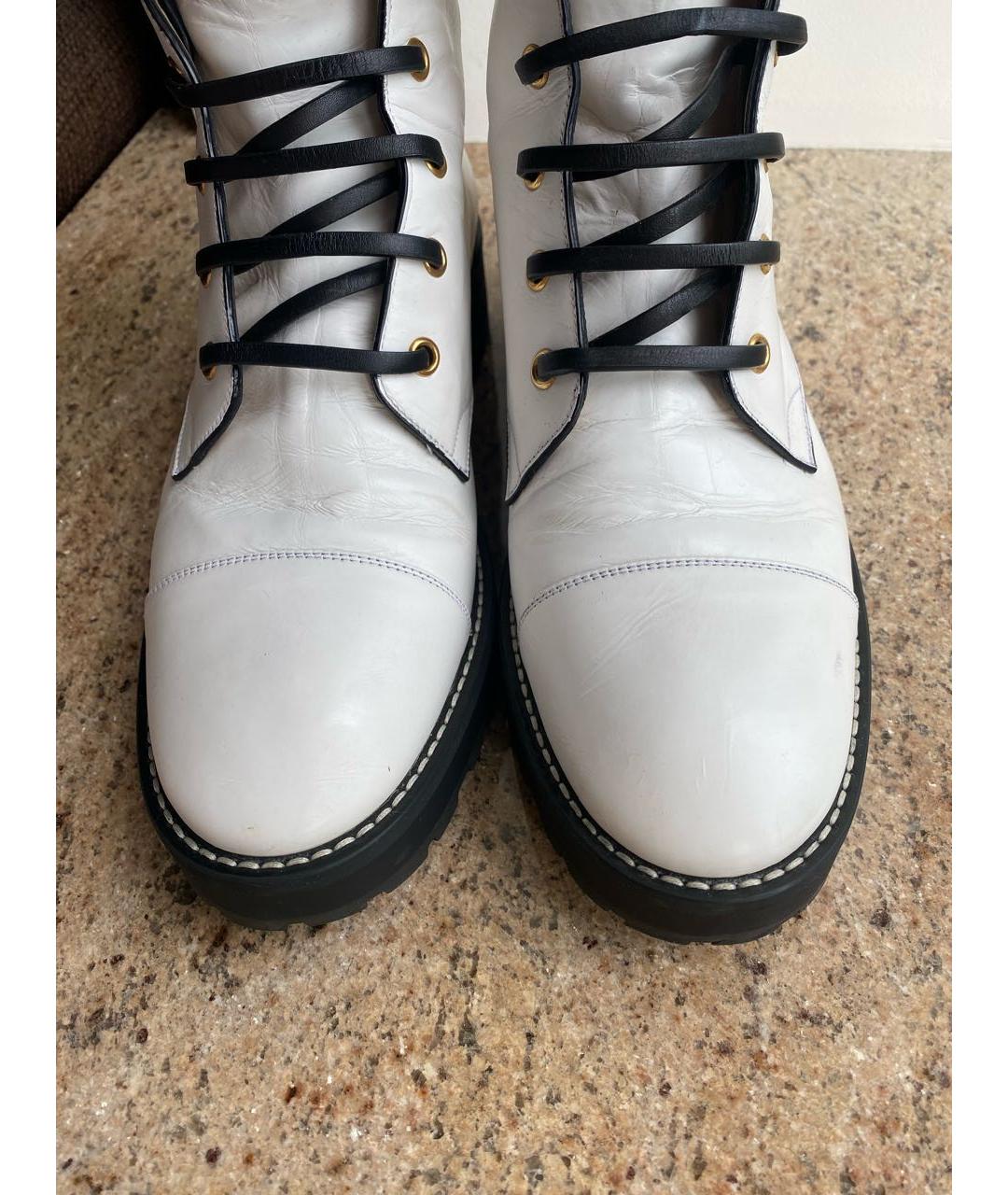STUART WEITZMAN Белые кожаные ботинки, фото 4