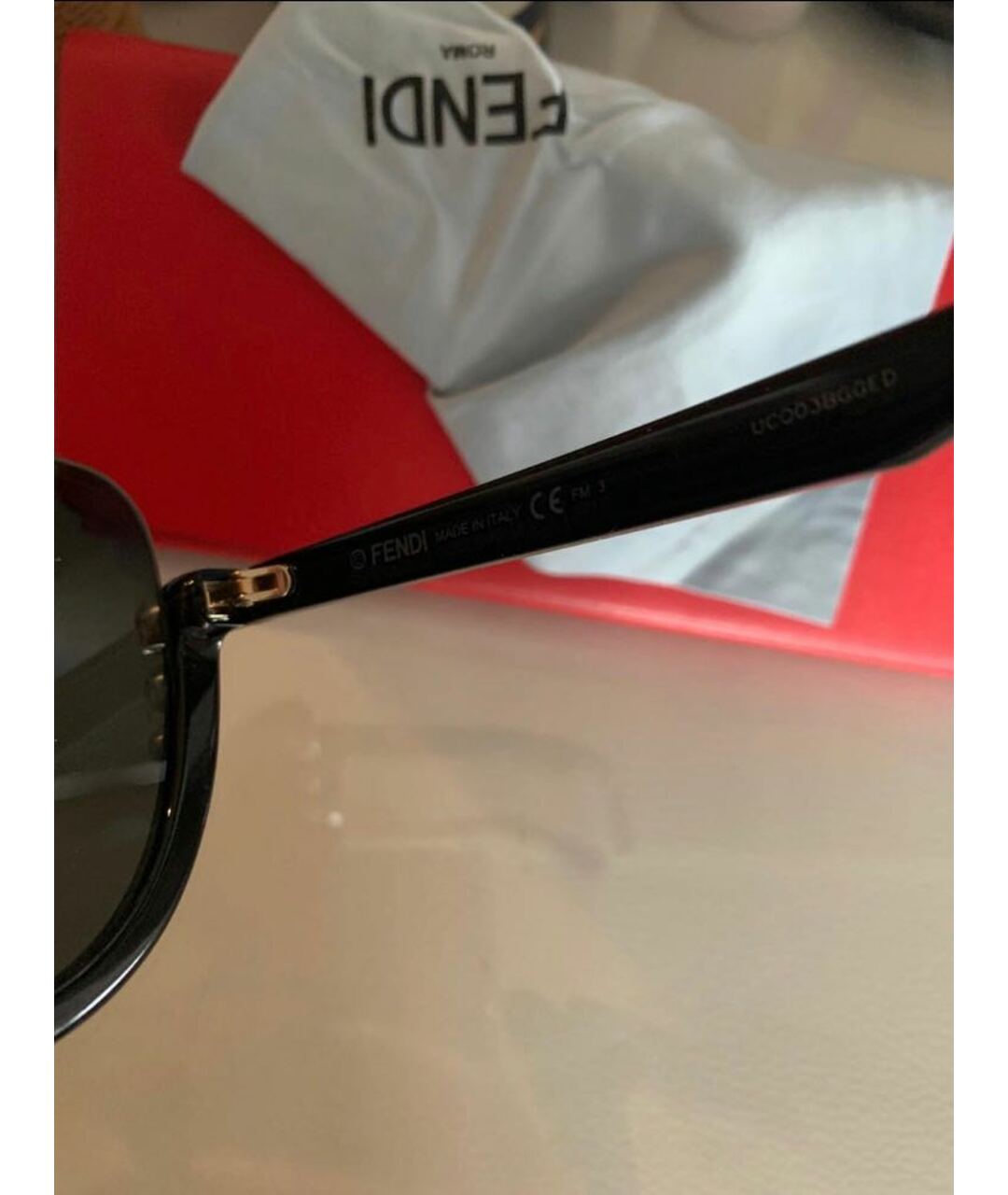 FENDI Черные пластиковые солнцезащитные очки, фото 3