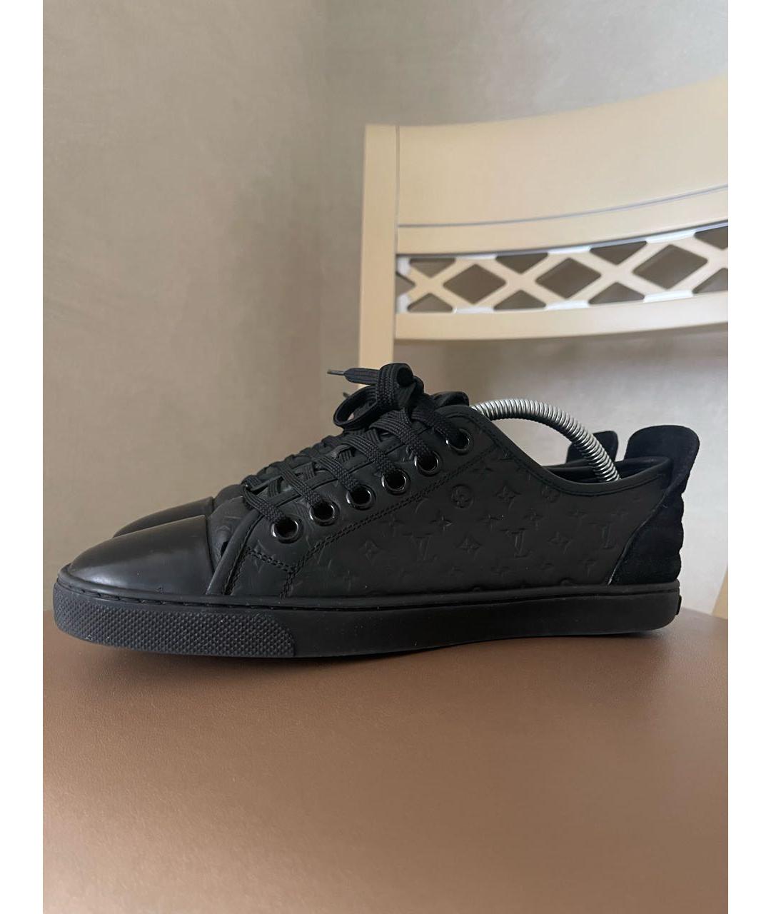 LOUIS VUITTON Черные кроссовки из лакированной кожи, фото 8