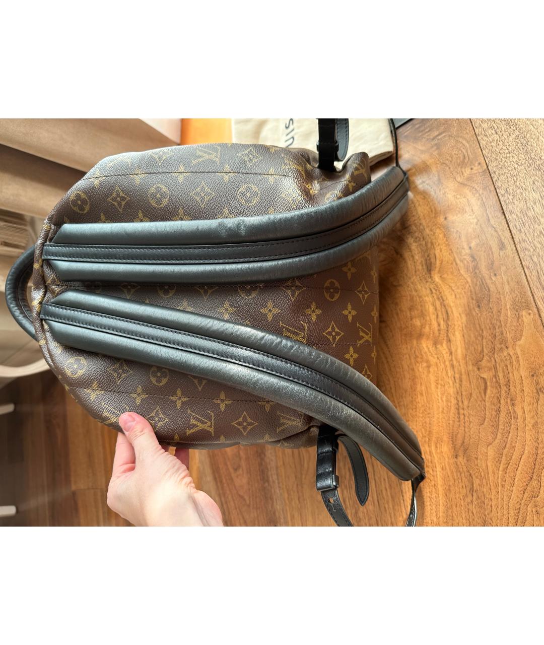 LOUIS VUITTON PRE-OWNED Коричневый рюкзак, фото 3