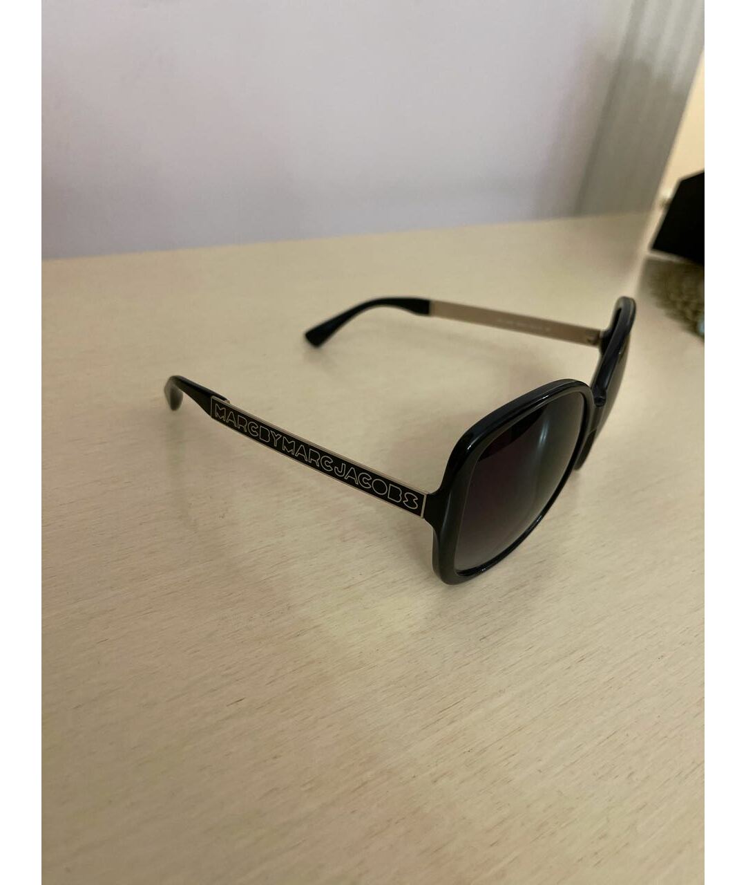 MARC BY MARC JACOBS Черные пластиковые солнцезащитные очки, фото 2