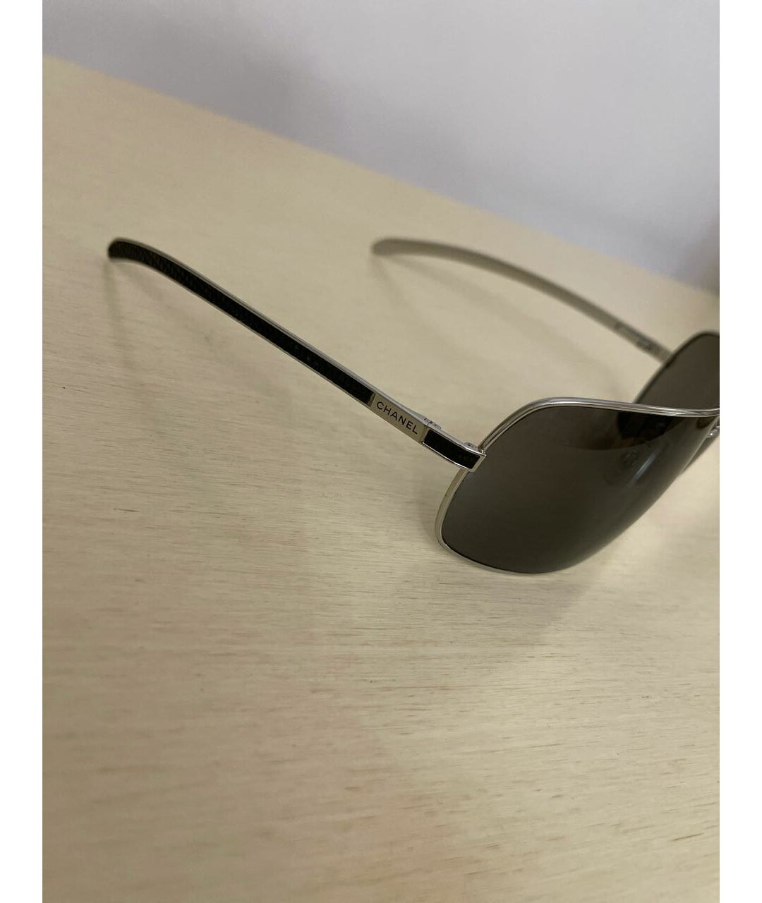 CHANEL PRE-OWNED Черные металлические солнцезащитные очки, фото 2