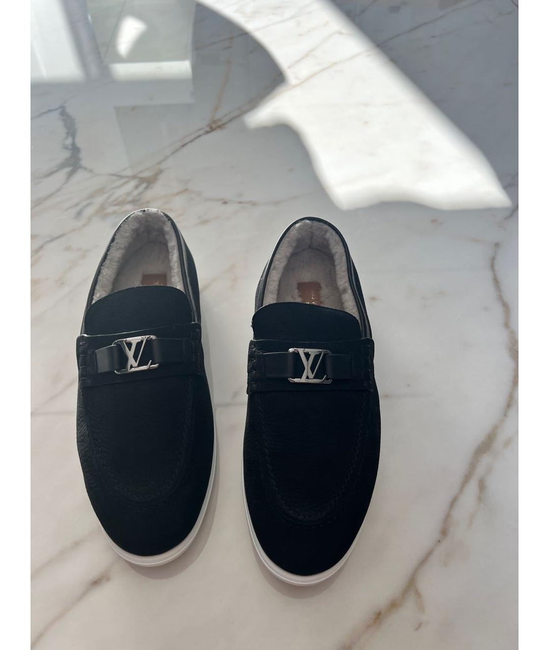 LOUIS VUITTON PRE-OWNED Черные нубуковые низкие ботинки, фото 2