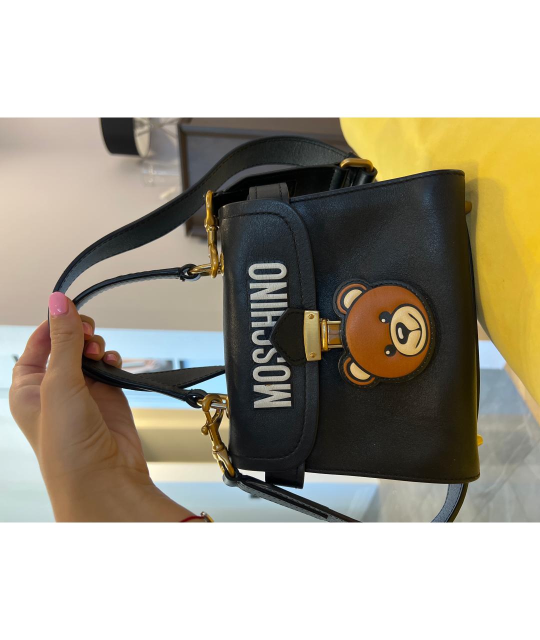 BOUTIQUE MOSCHINO Черная кожаная сумка с короткими ручками, фото 5