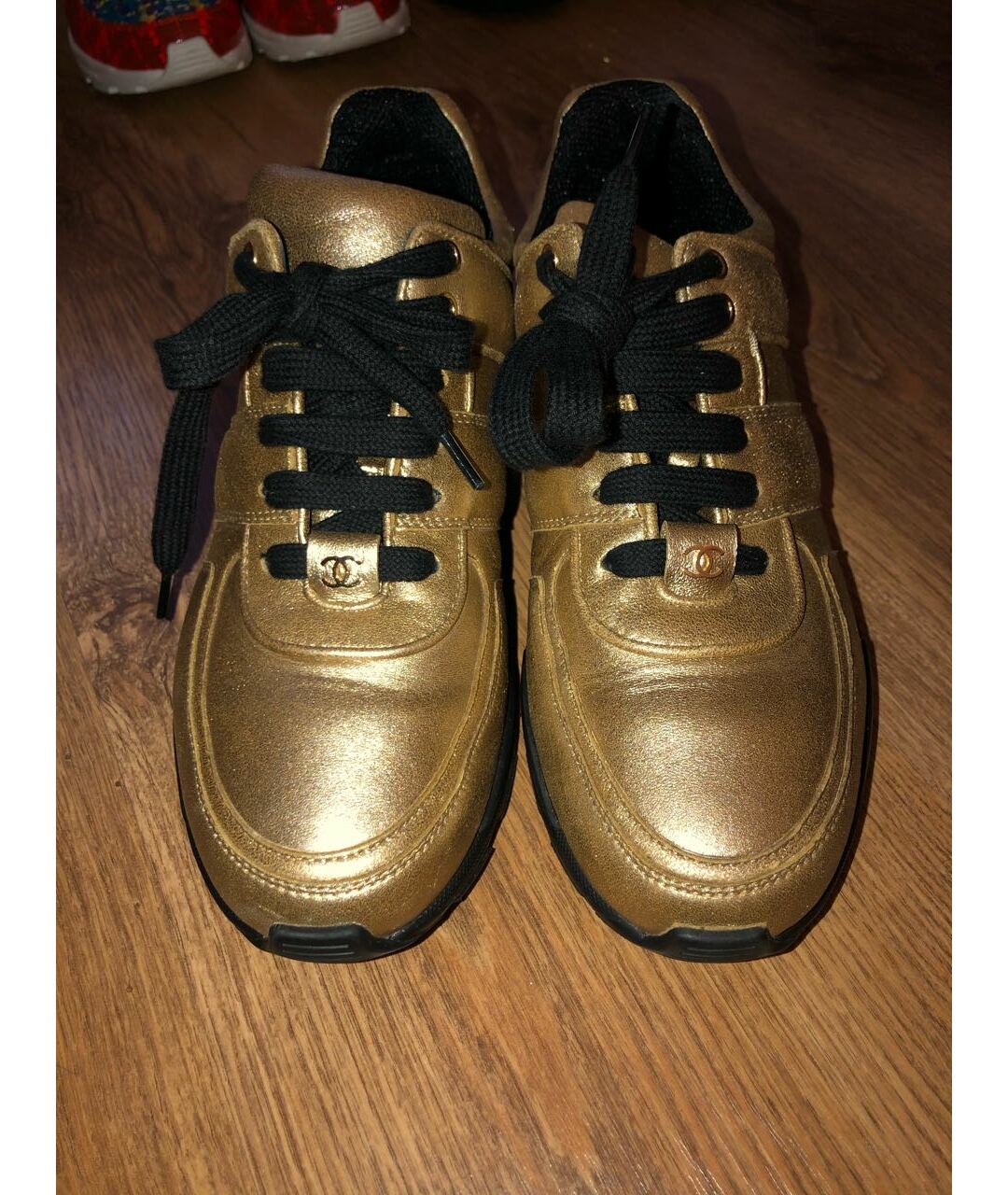CHANEL PRE-OWNED Золотые кожаные кроссовки, фото 2