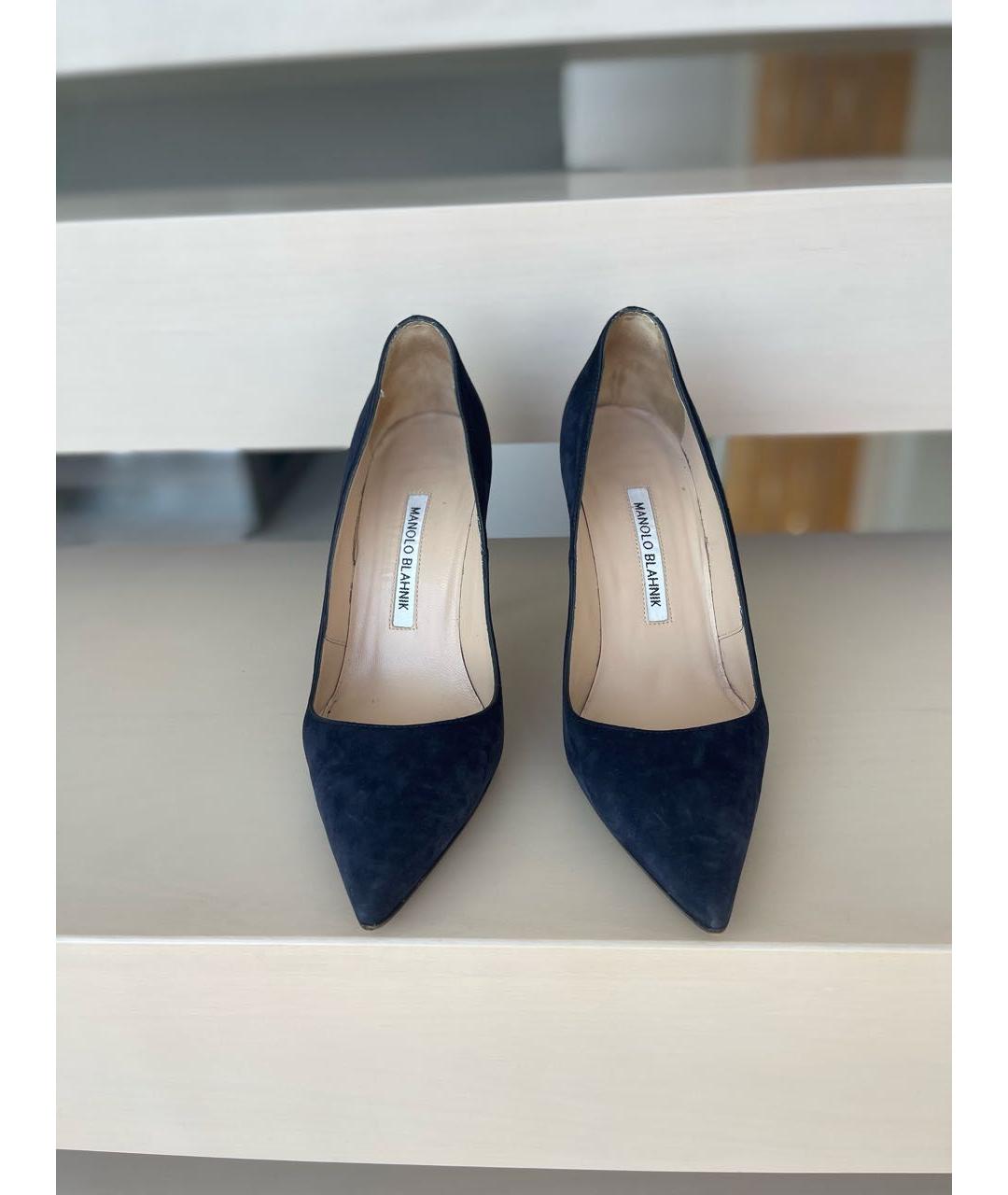 MANOLO BLAHNIK Темно-синие замшевые туфли, фото 2