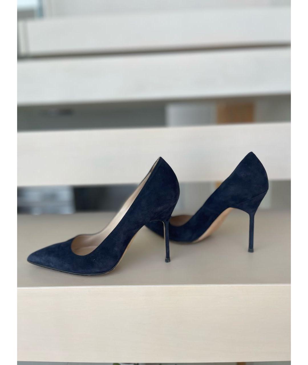 MANOLO BLAHNIK Темно-синие замшевые туфли, фото 4