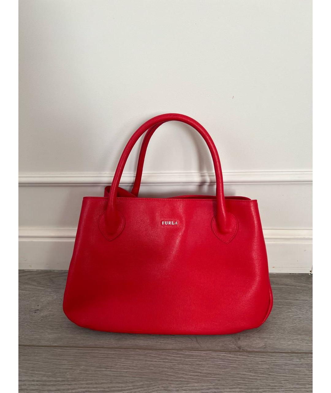 FURLA Красная кожаная сумка с короткими ручками, фото 5