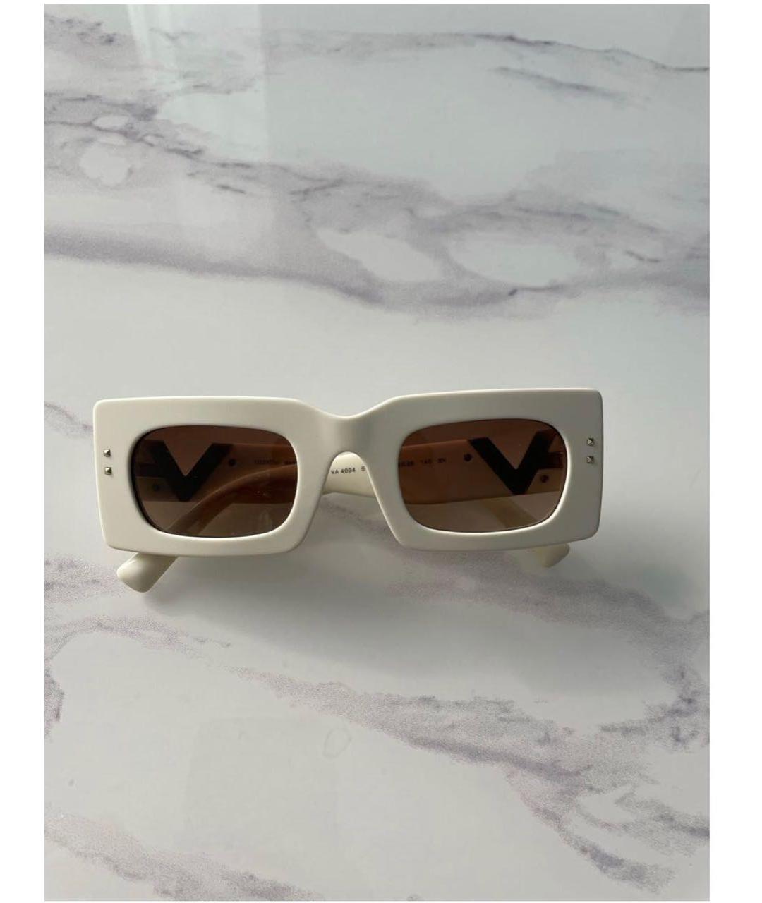 VALENTINO Бежевые солнцезащитные очки, фото 2