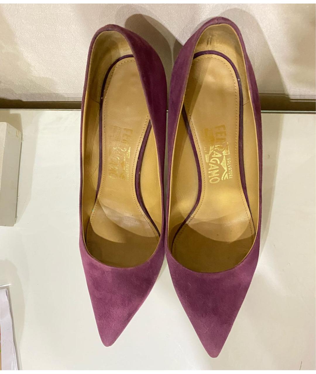 SALVATORE FERRAGAMO Фиолетовые замшевые туфли, фото 2