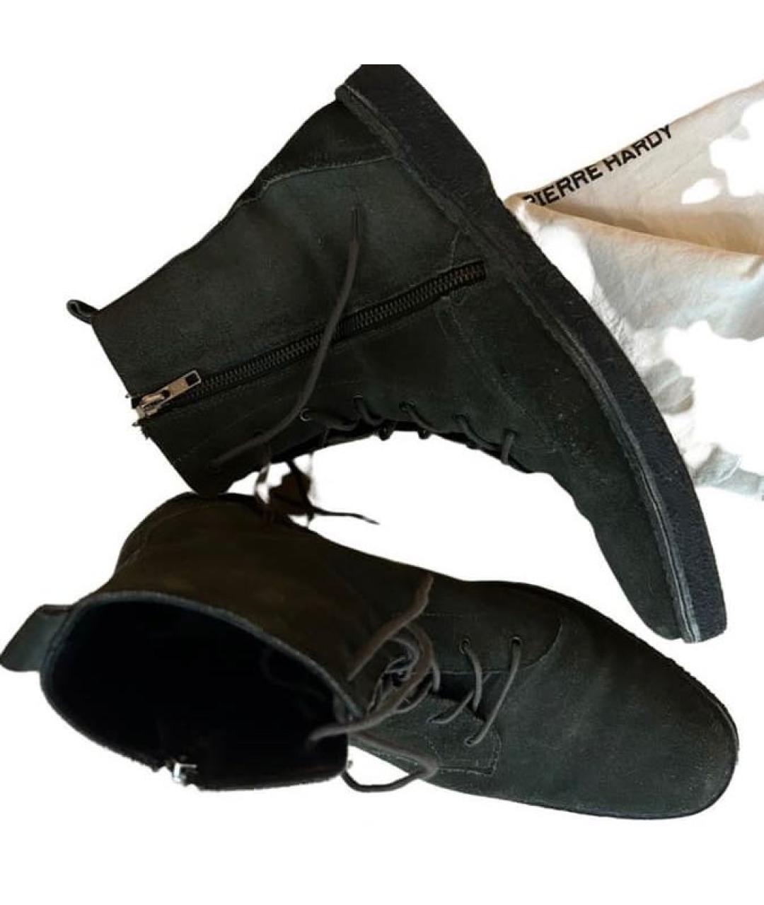 PIERRE HARDY Черные нубуковые высокие ботинки, фото 2