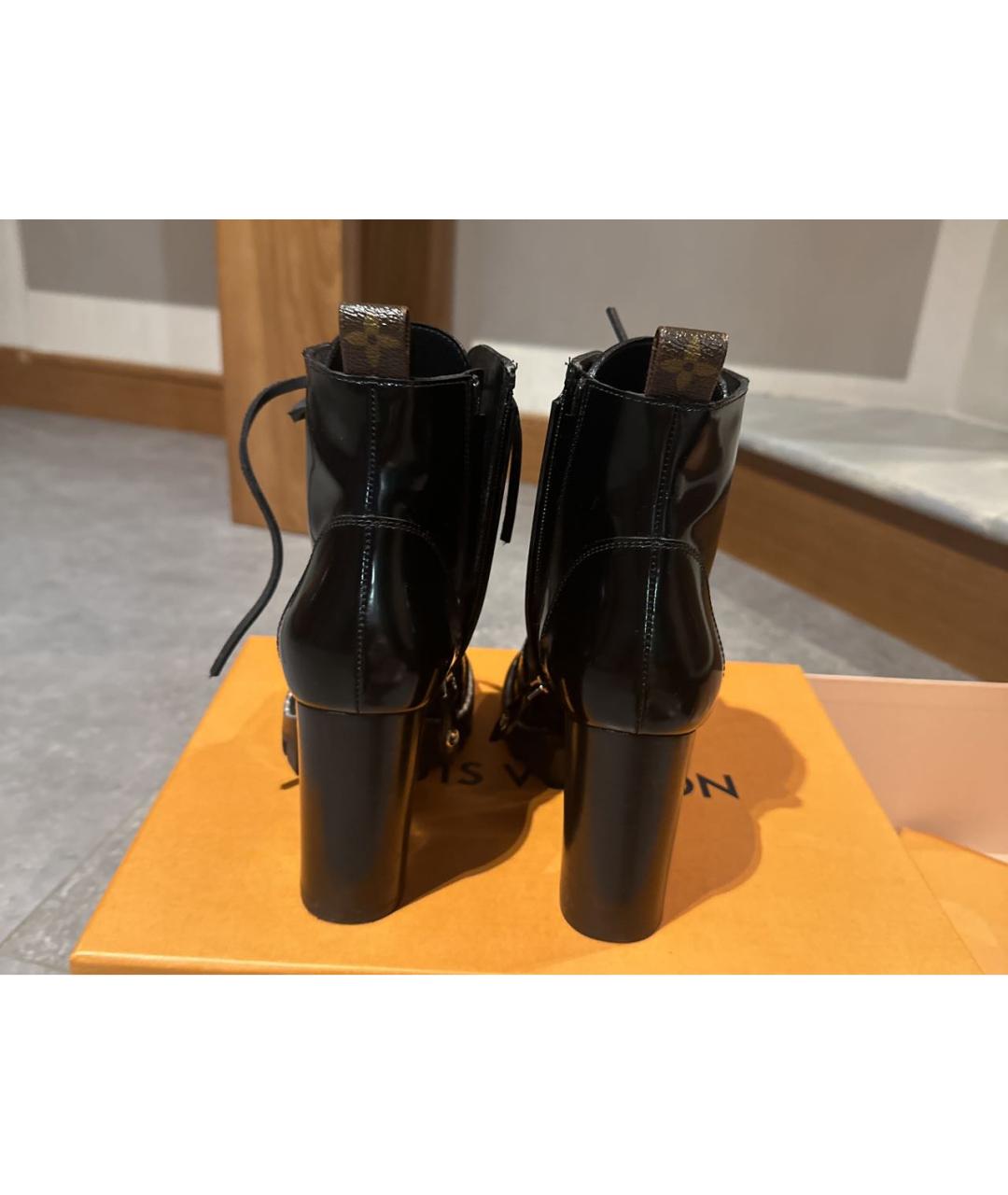 LOUIS VUITTON Черные кожаные ботильоны, фото 4