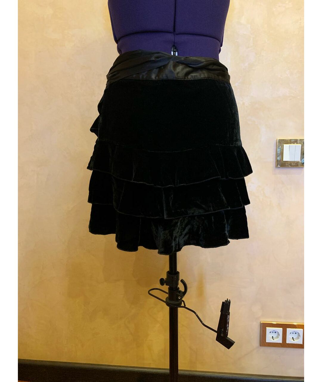 JUICY COUTURE Черная бархатная юбка мини, фото 2