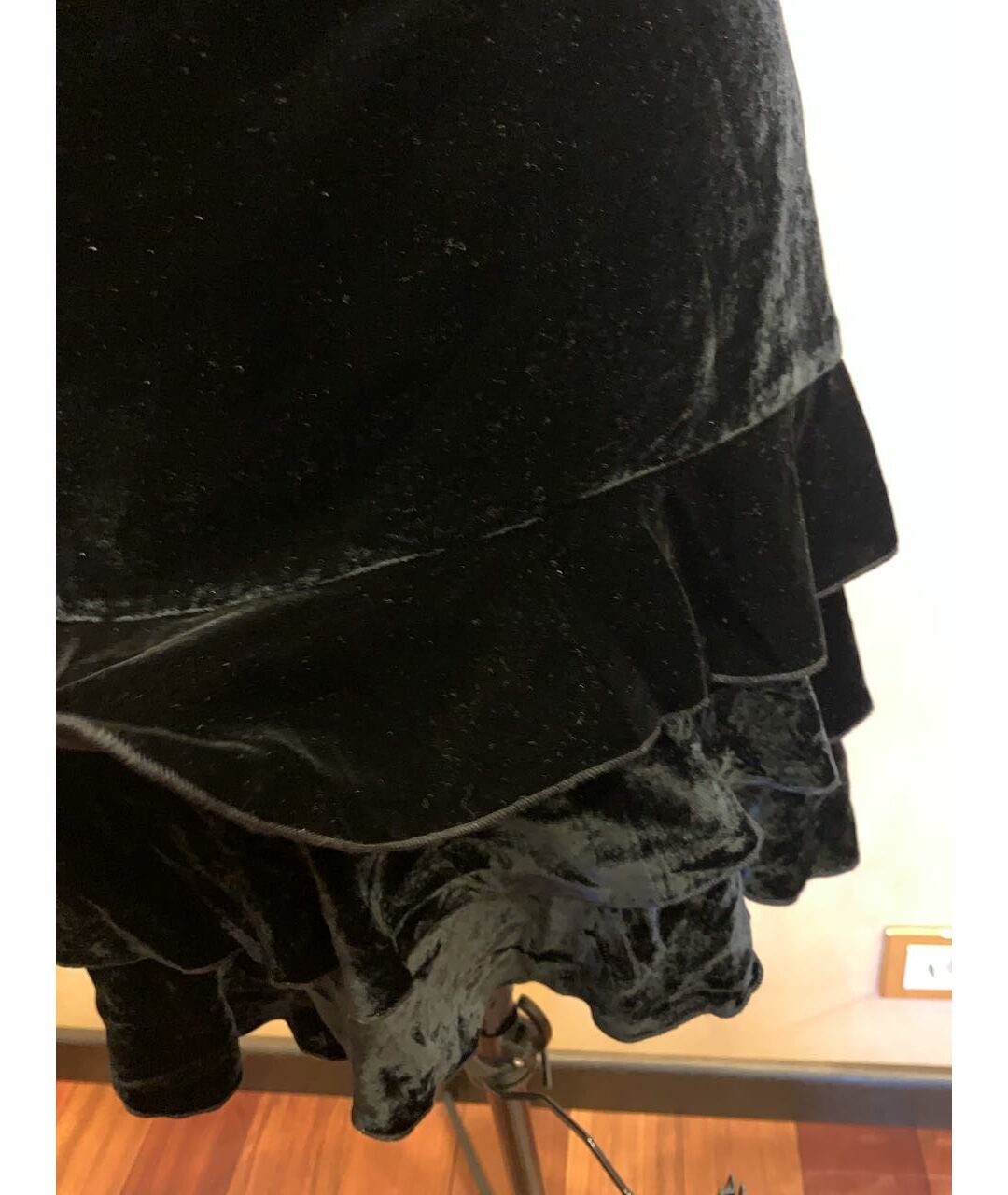 JUICY COUTURE Черная бархатная юбка мини, фото 4