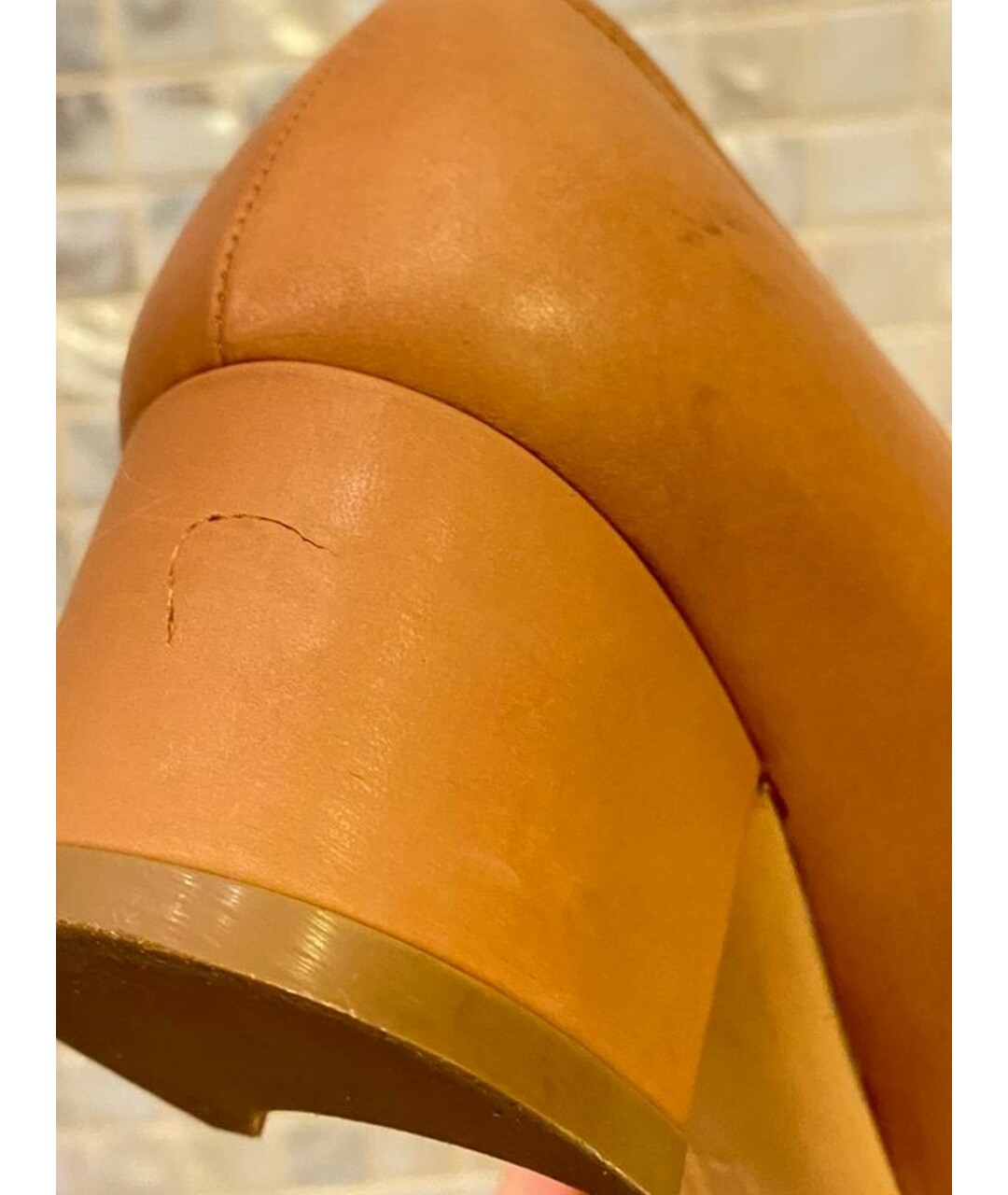 SALVATORE FERRAGAMO Бежевые кожаные туфли, фото 4