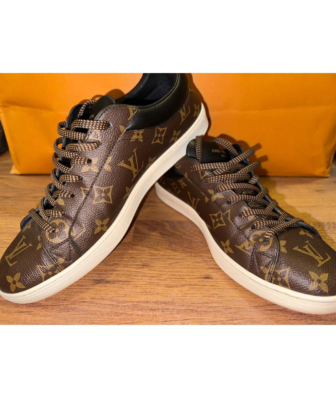 LOUIS VUITTON PRE-OWNED Коричневые низкие кроссовки / кеды, фото 3