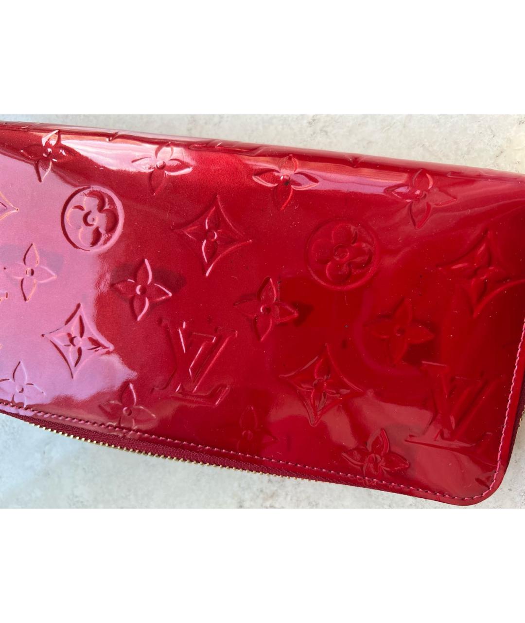 LOUIS VUITTON Красный кошелек из лакированной кожи, фото 8