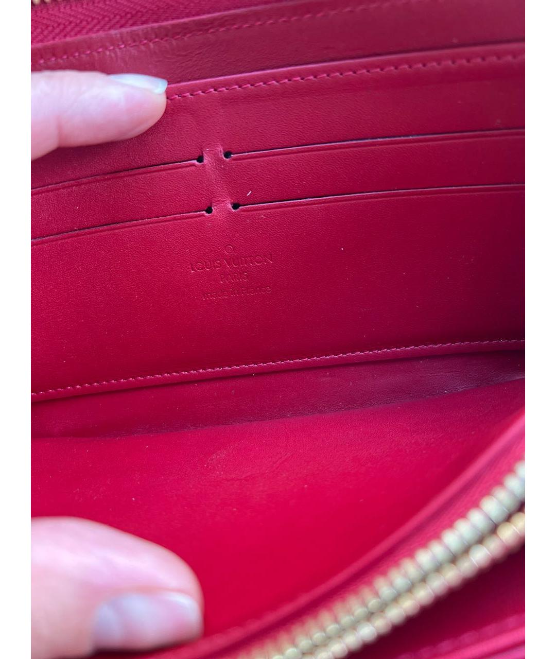 LOUIS VUITTON Красный кошелек из лакированной кожи, фото 5