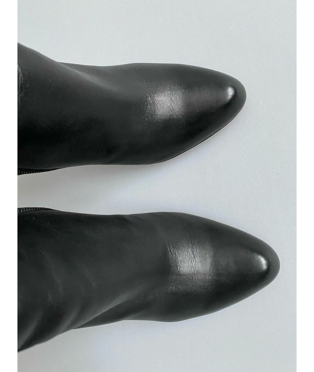 CHRISTIAN LOUBOUTIN Черные кожаные сапоги, фото 3