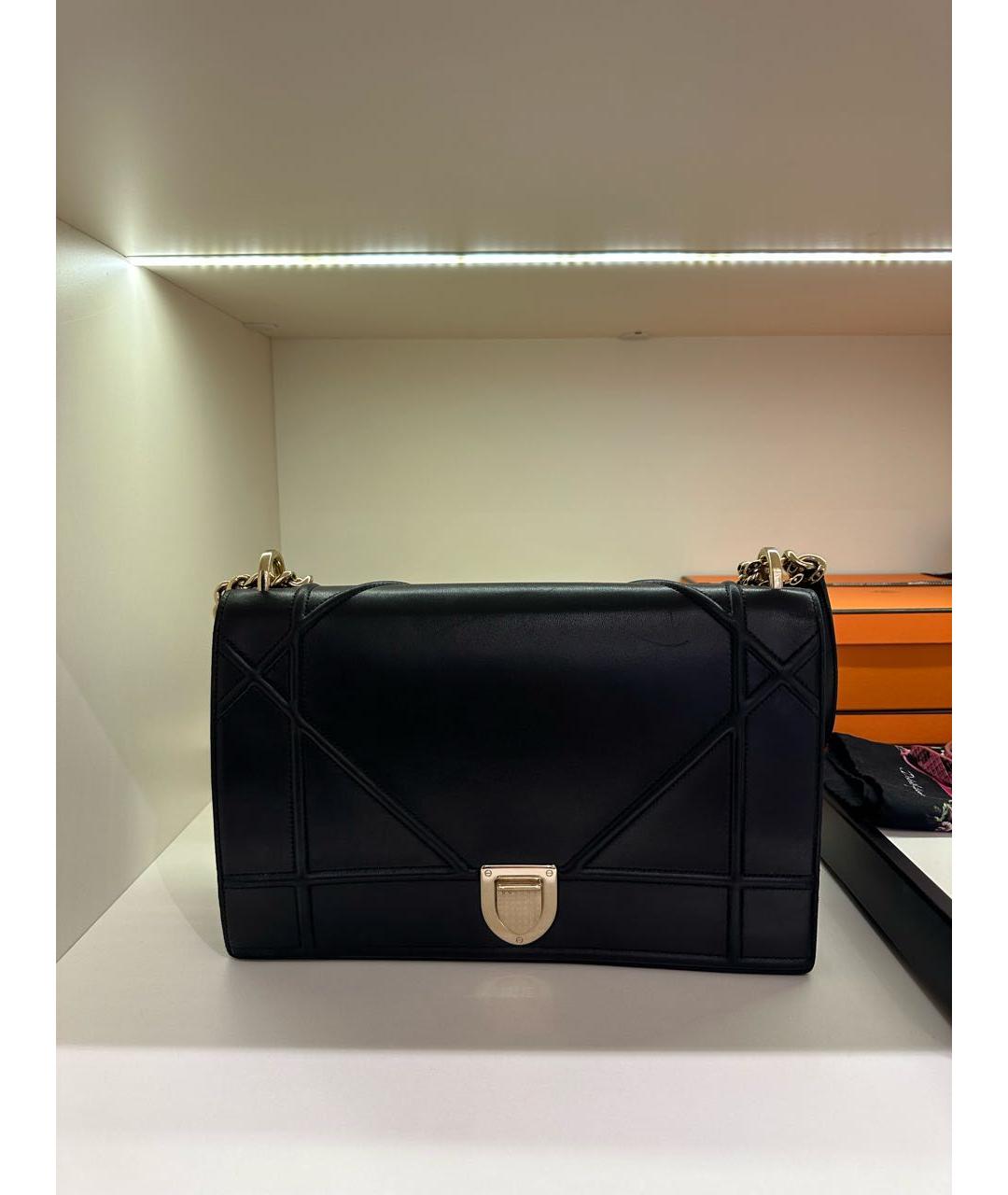 CHRISTIAN DIOR Diorama