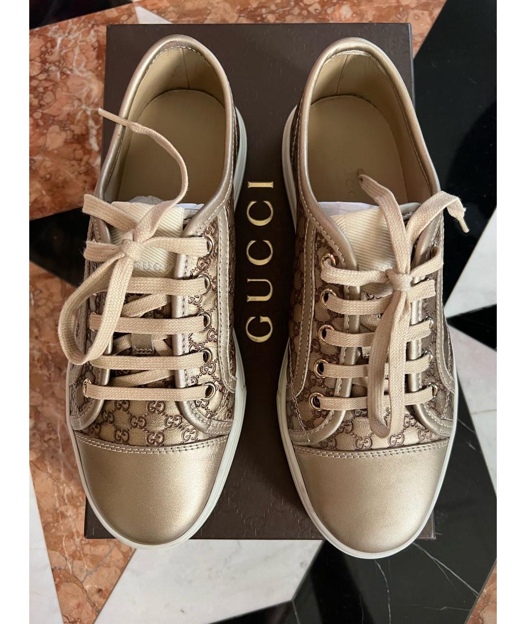 GUCCI Золотые кожаные кроссовки, фото 2