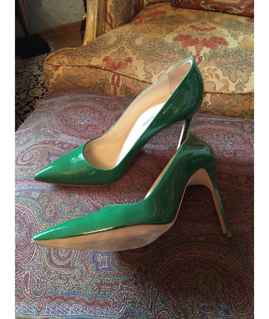 MANOLO BLAHNIK Зеленые туфли из лакированной кожи, фото 2