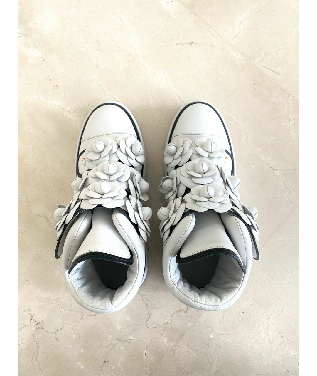 CHANEL PRE-OWNED Белые кожаные кроссовки, фото 3